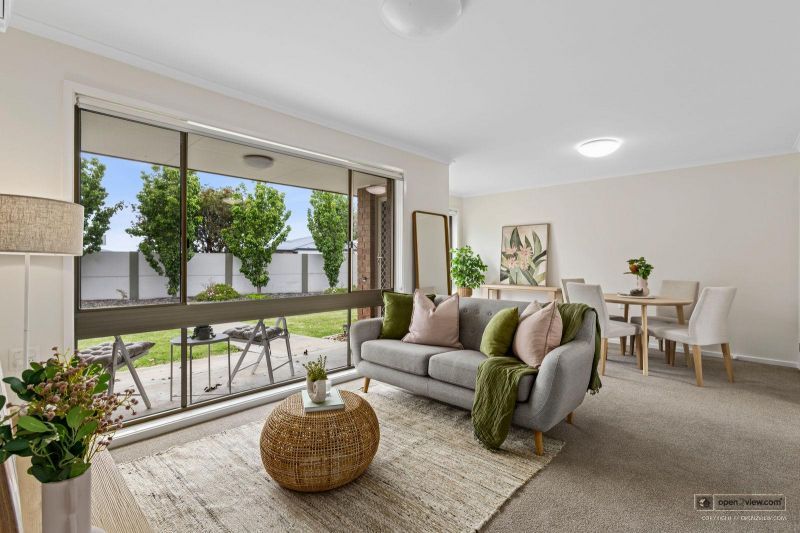 Stunning 2 bed unit with Garden Views