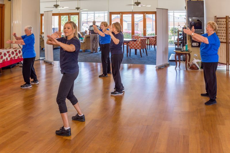 ARCADIA WATERS MADDINGTON - Located in the Middle of the Village