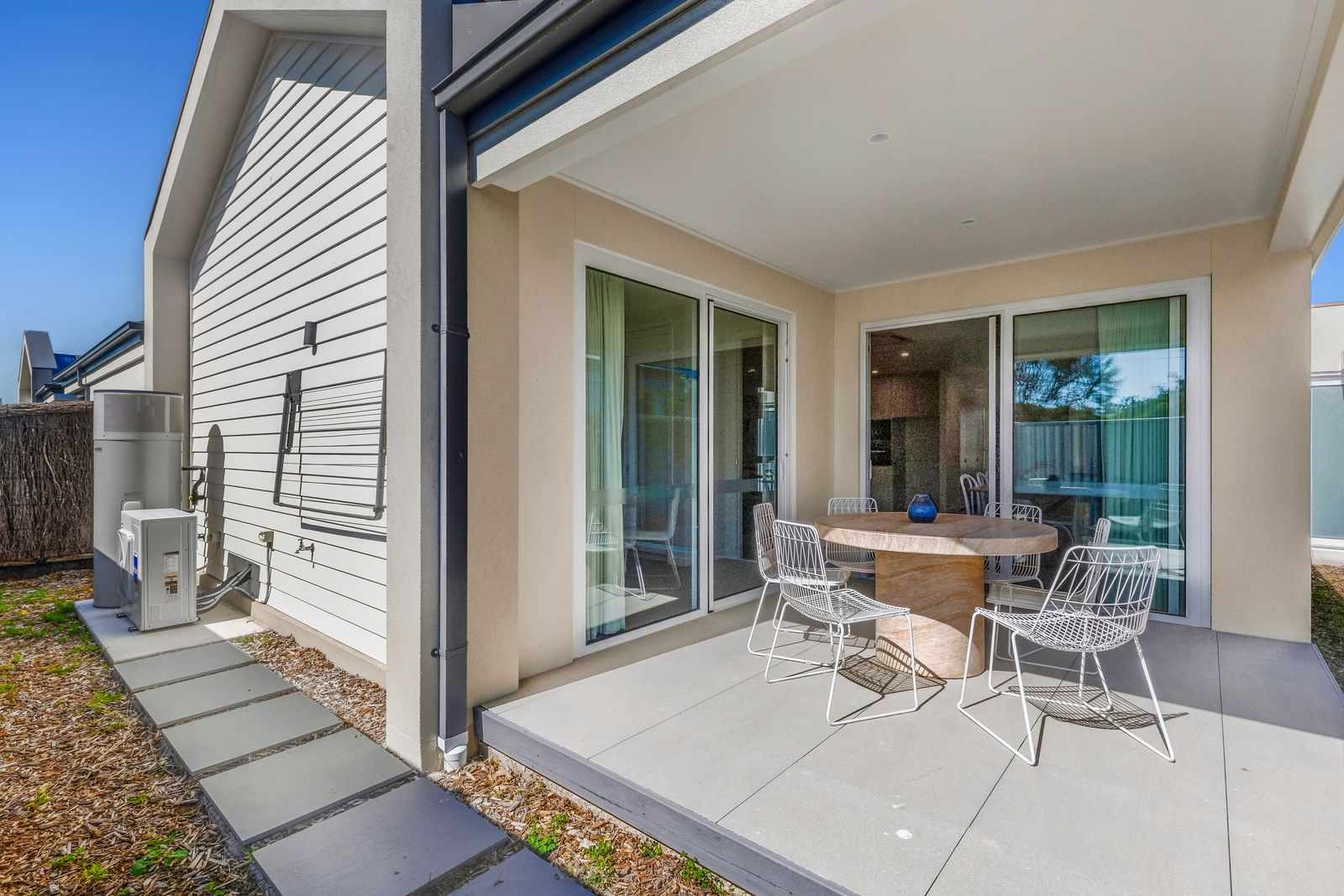 21 St Tropez Terrace