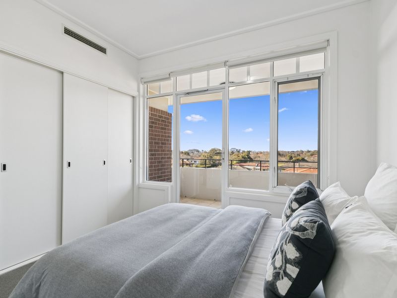 Bright Corner Apartment with City Views