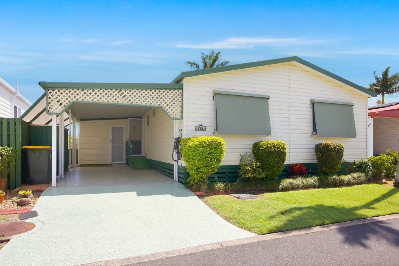 Noble Lakeside Park - Over 50's Lifestyle Resort