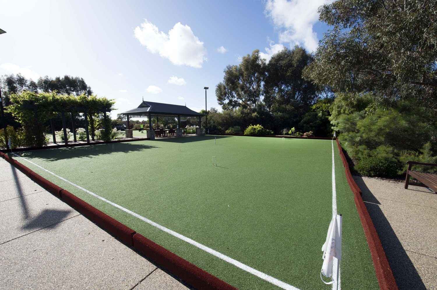 Lifestyle Communities Shepparton - Beautiful home with a secret rose garden