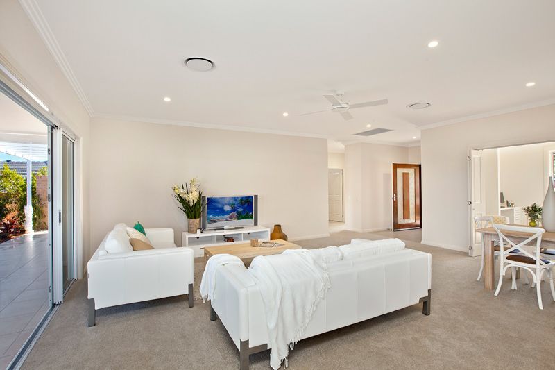 For those wishing the height of luxury…. The Lady Elliot is a must see!