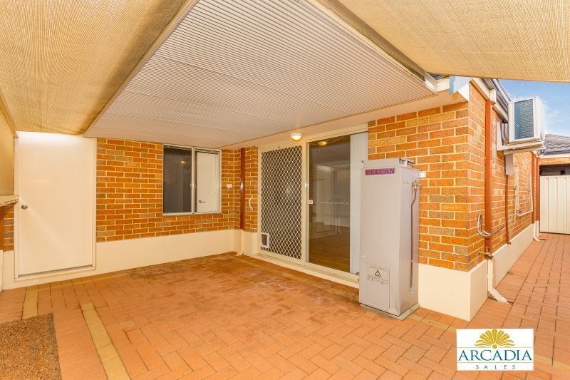 ARCADIA WATER MADDINGTON - Ideal Location, Close to Clubhouse, 2 Bedroom + Study