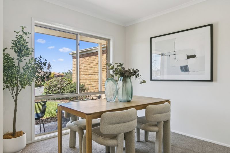 Stylish upgraded 2-bedroom villa