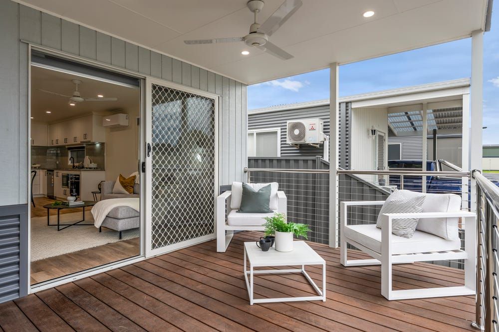 Benalla Tourist Park - BRAND NEW HOMES, The Golden Whistler