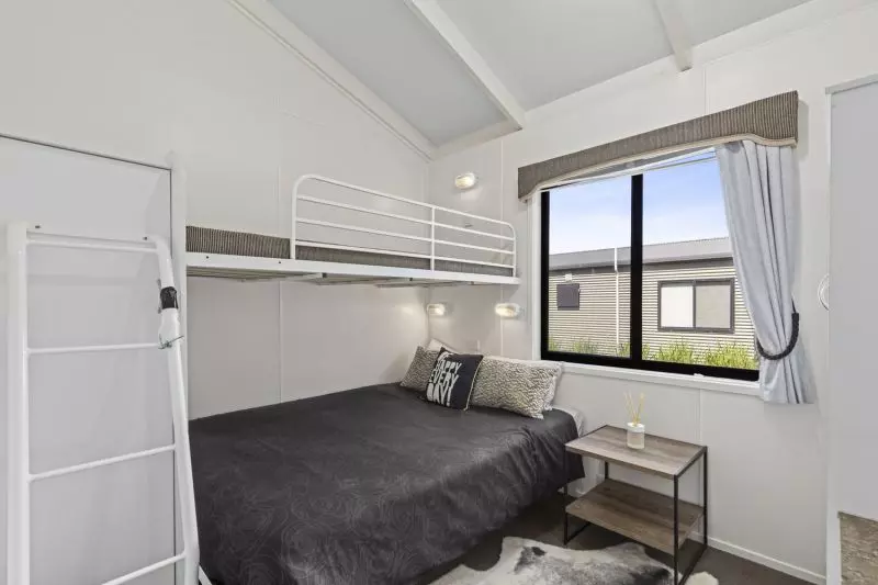 Relaxed Swan Bay Living