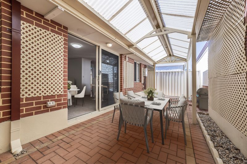 Exciting Opportunity in Great Location for your Relaxed Retirement....