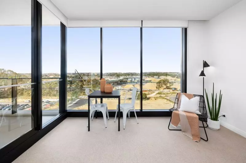 Modern Design, Location and Professional Lifestyle!