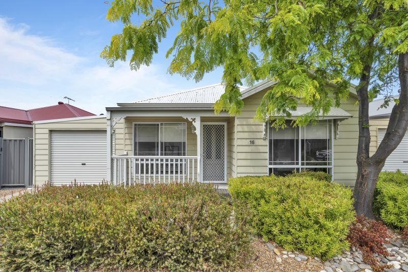 Lifestyle Communities Seasons -  Freshly renovated, instantly inviting