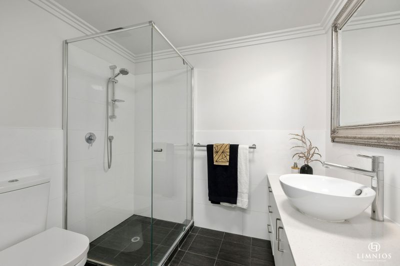 Boutique City Fringe Living with Rare Lifestyle & Investment Flexibility