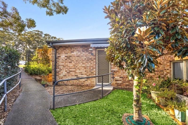 Modern, Pet-Friendly Villa with Private Sunny Courtyard