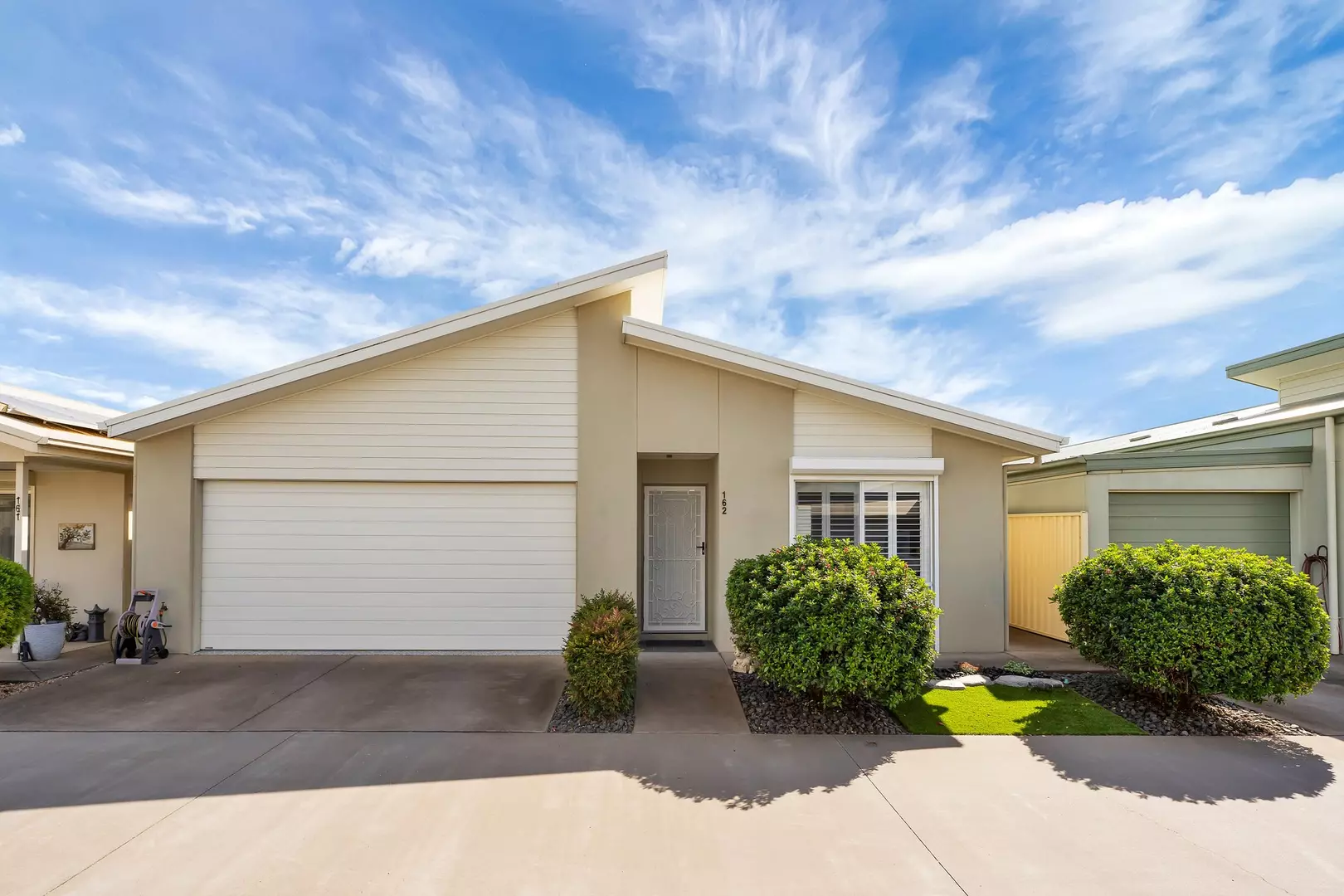 HOUSE 162 PALM LAKE RESORT TRUGANINA