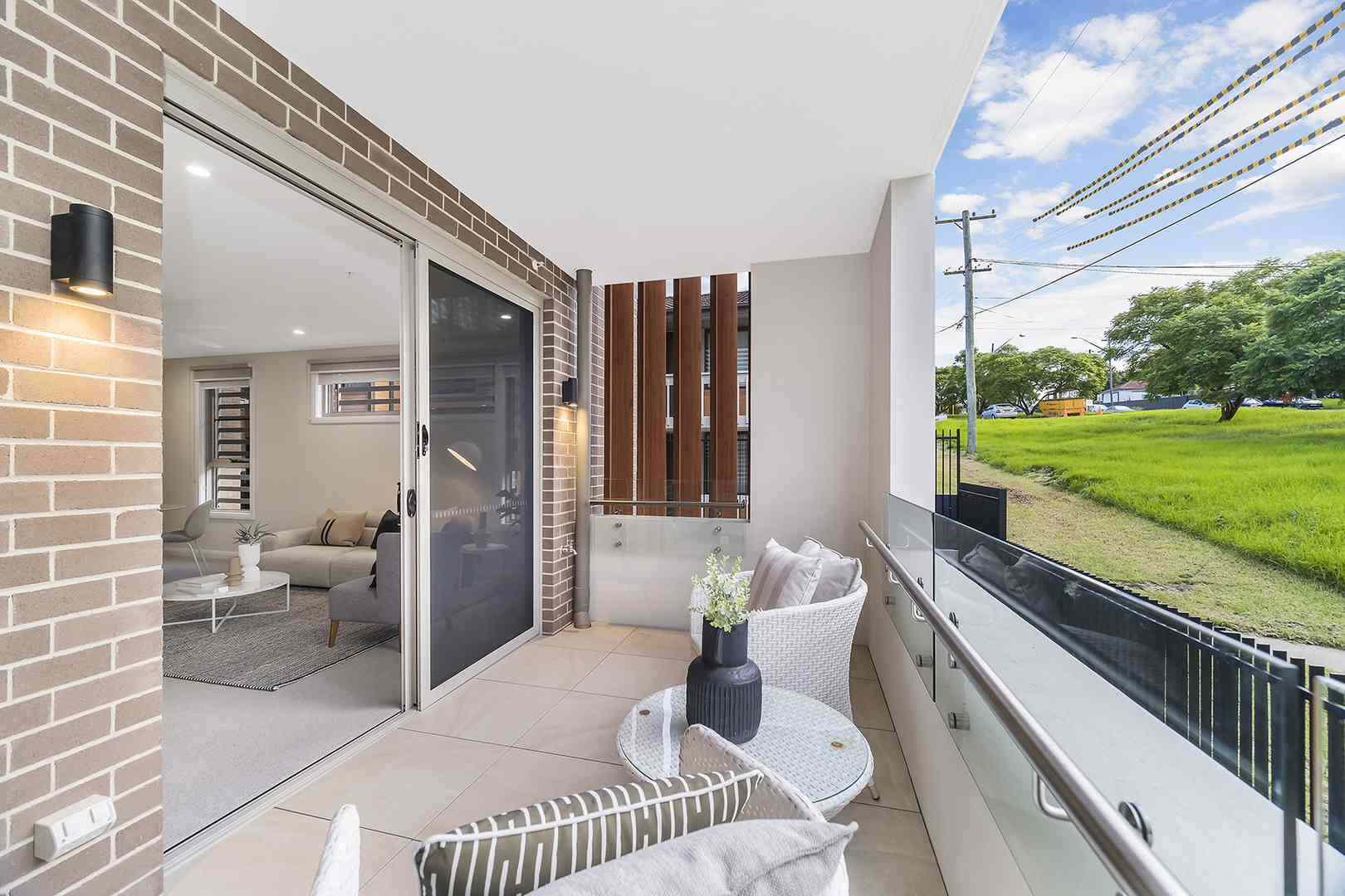 Jacaranda Apartments, Walter Skelton Village