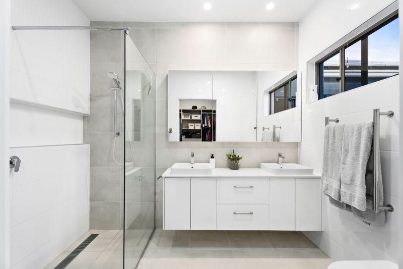 Site 365 - Established Berwick H6