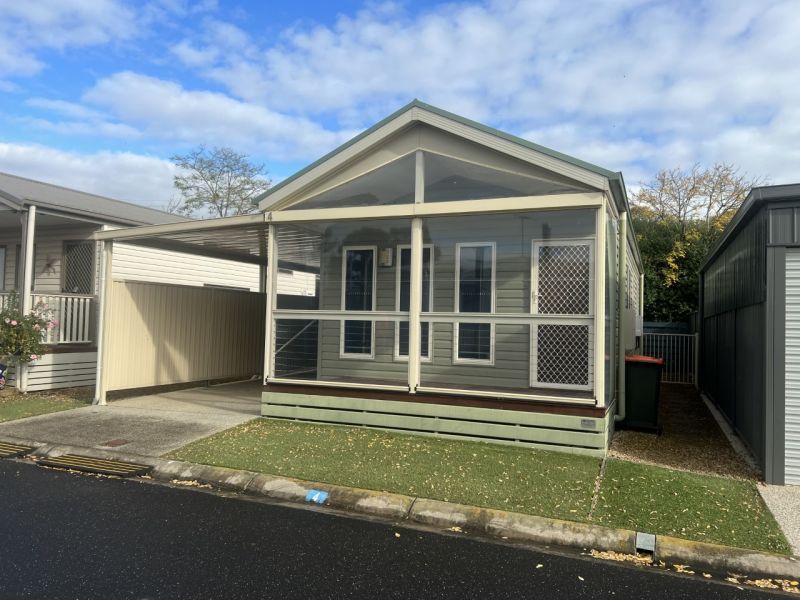 Enjoy The Simple Life at Pelican Shores Estate