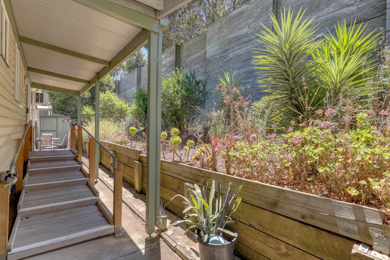 Pet friendly home in welcoming over 55s community