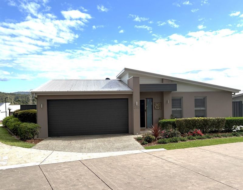 Modern, spacious and peacefully located