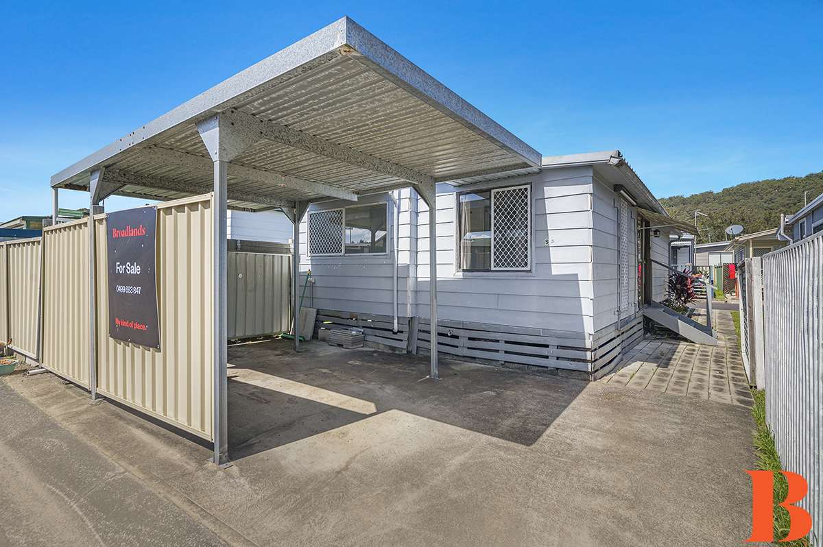 Magnificent Value ! Easy Care Site - Walk to Shopping and Bus - 50 metres to Swimming Pool