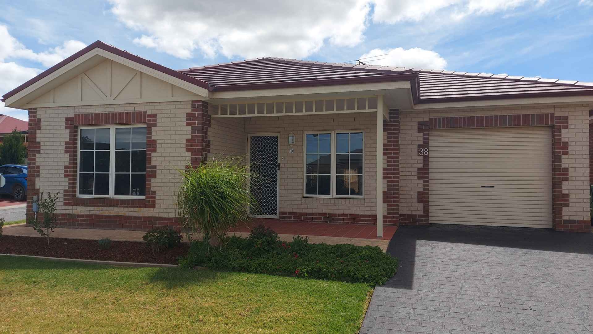 Rare Opportunity 3 bedroom home at Saffron Grove