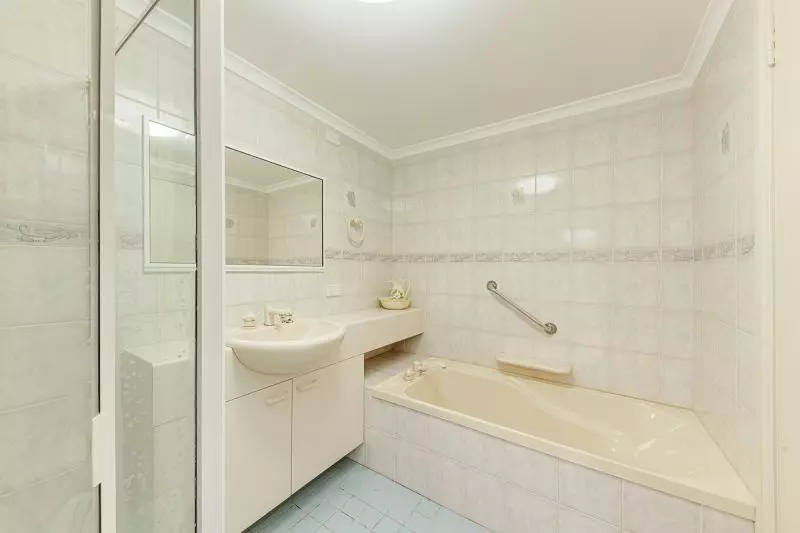 SOUGHT AFTER LAYOUT WITH DIRECT ACCESS FROM THE PATIO TO THE GARDEN AND SURROUNDING GROUNDS