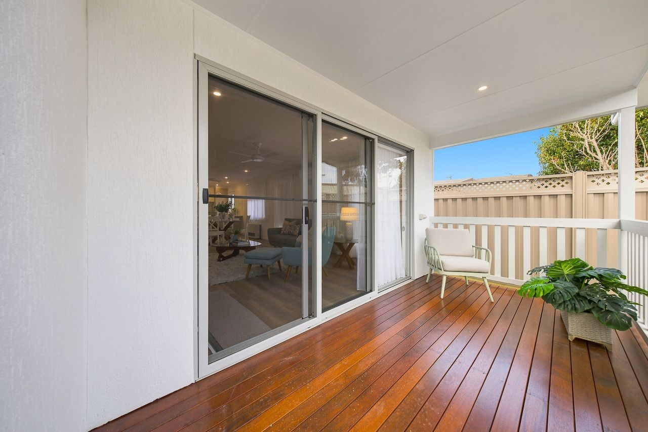 12 Brushwood Drive - Willow Lodge  