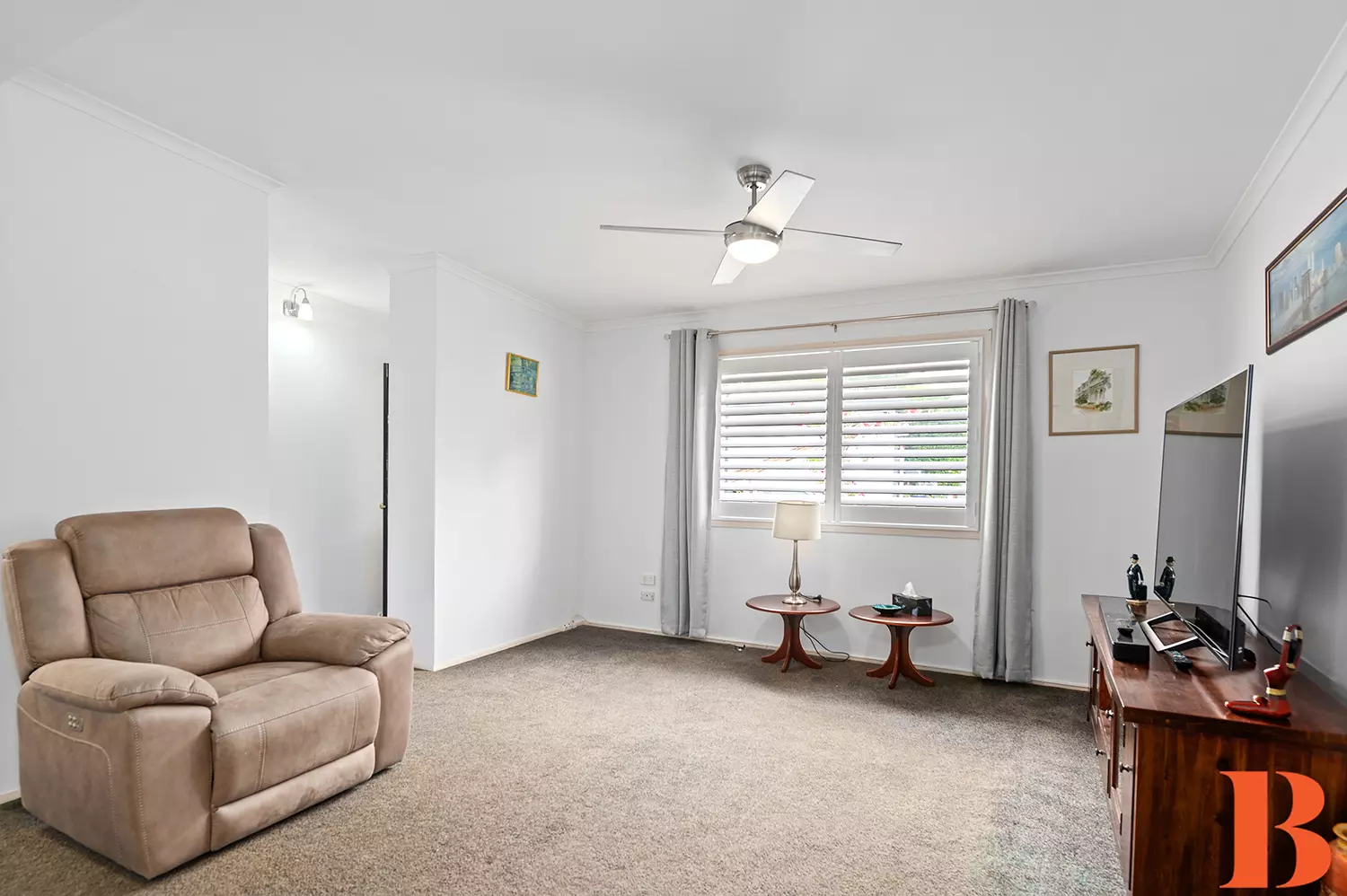 DEPOSIT TAKEN / UNDER CONTRACT - Perfect Presentation - Fabulous indoor/outdoor living room - convenient location