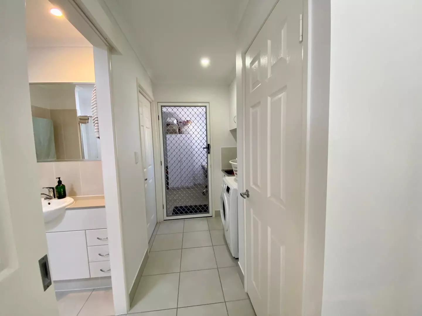 FRESH COASTAL LIVING