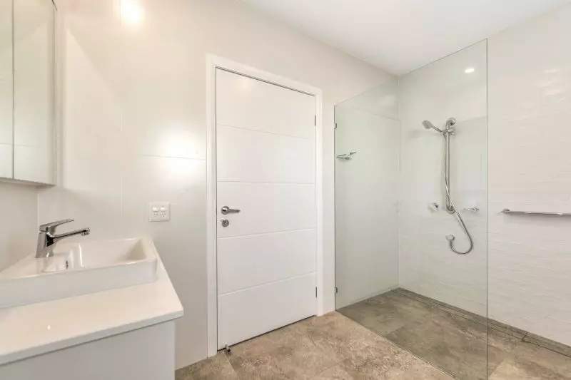 Serene retirement living with scenic golf course outlooks