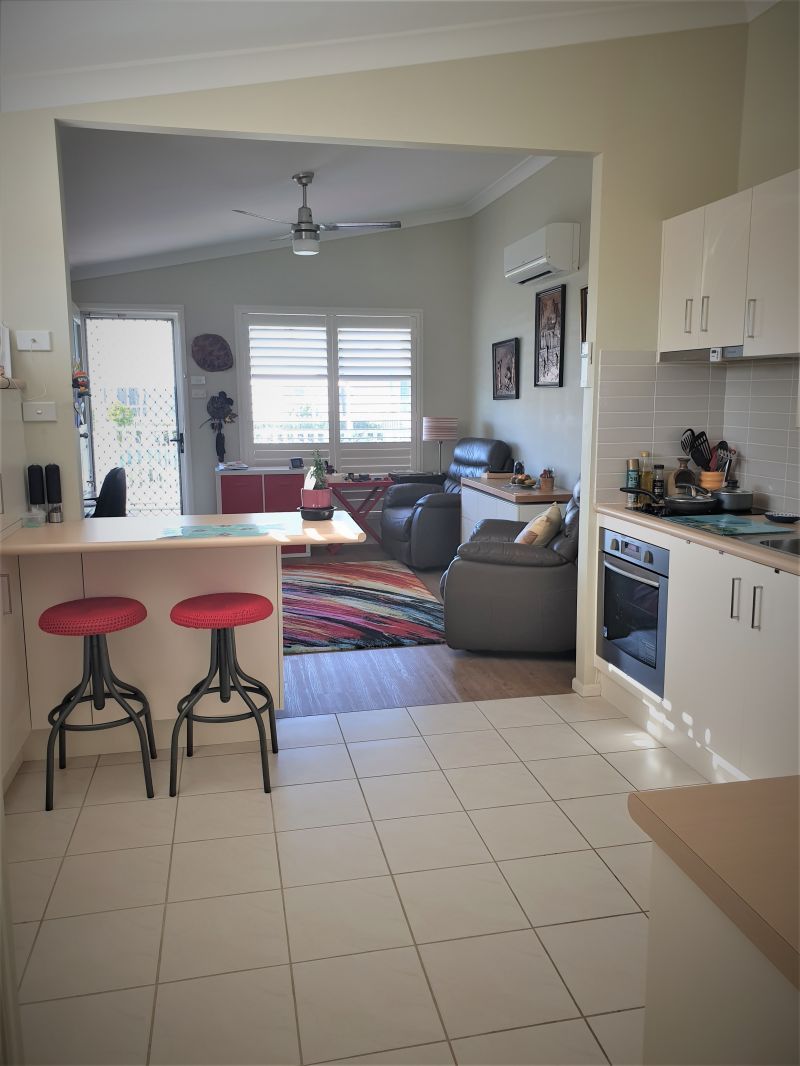 Jettys by the lake - site 248