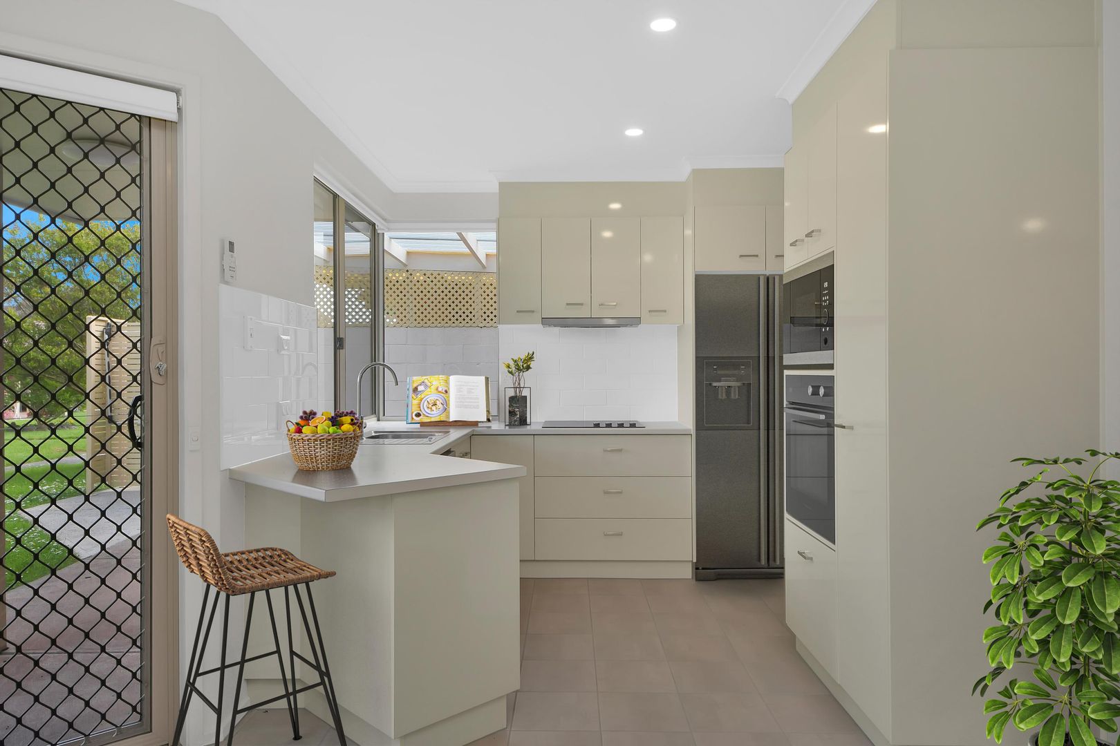 10/2 Old Stud Road, Wantirna South