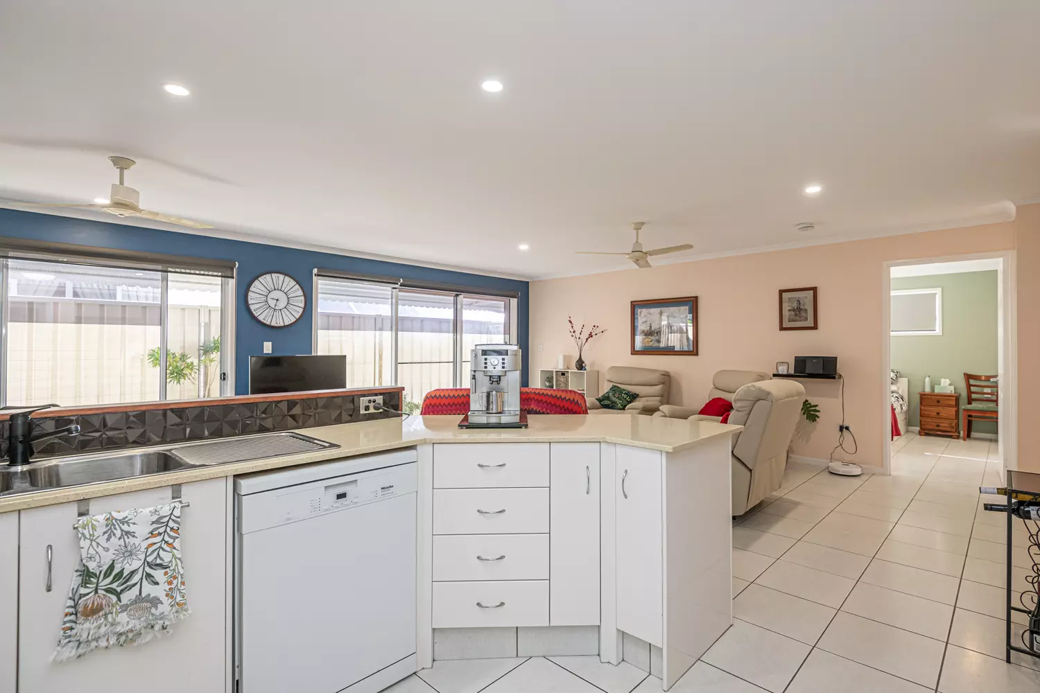 Stunning Corner Block