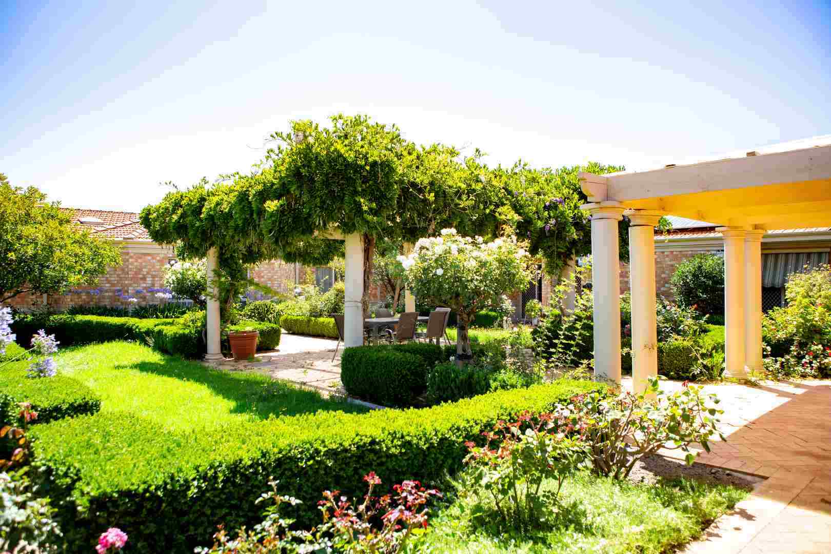 Stunning Two Bedroom Unit!