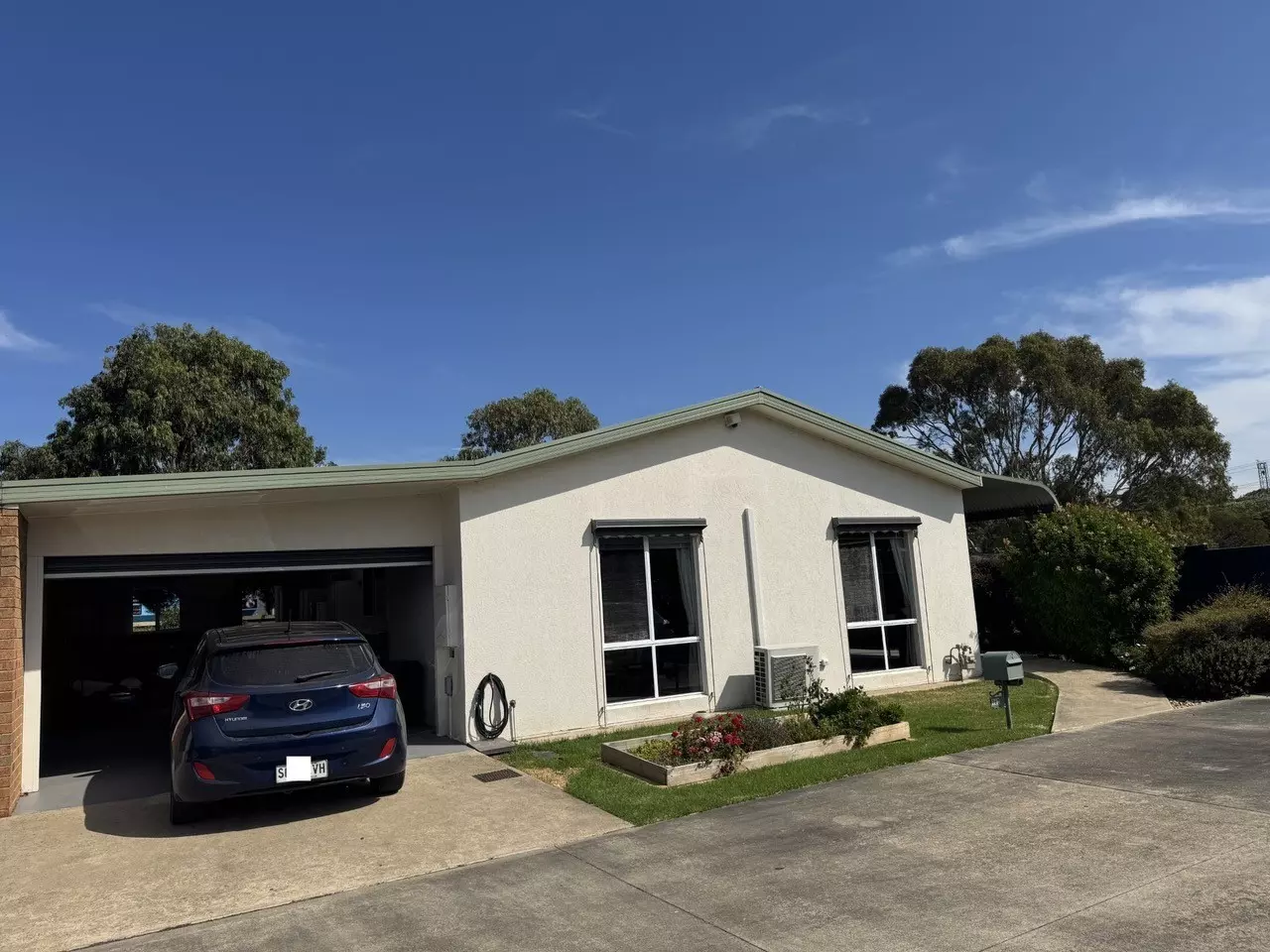 Turnkey home, ready for you to move in.