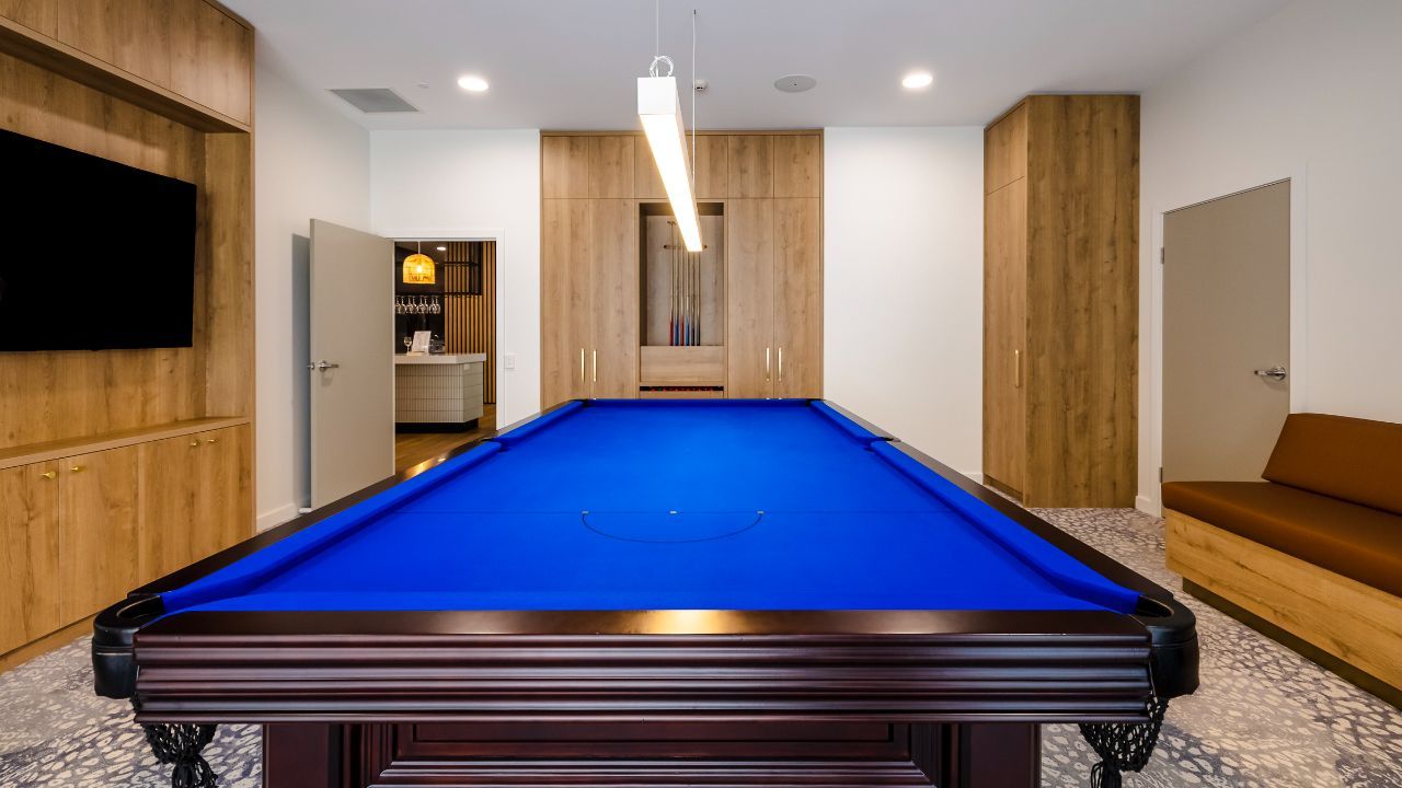 Beautifully Refurbished Studio Unit