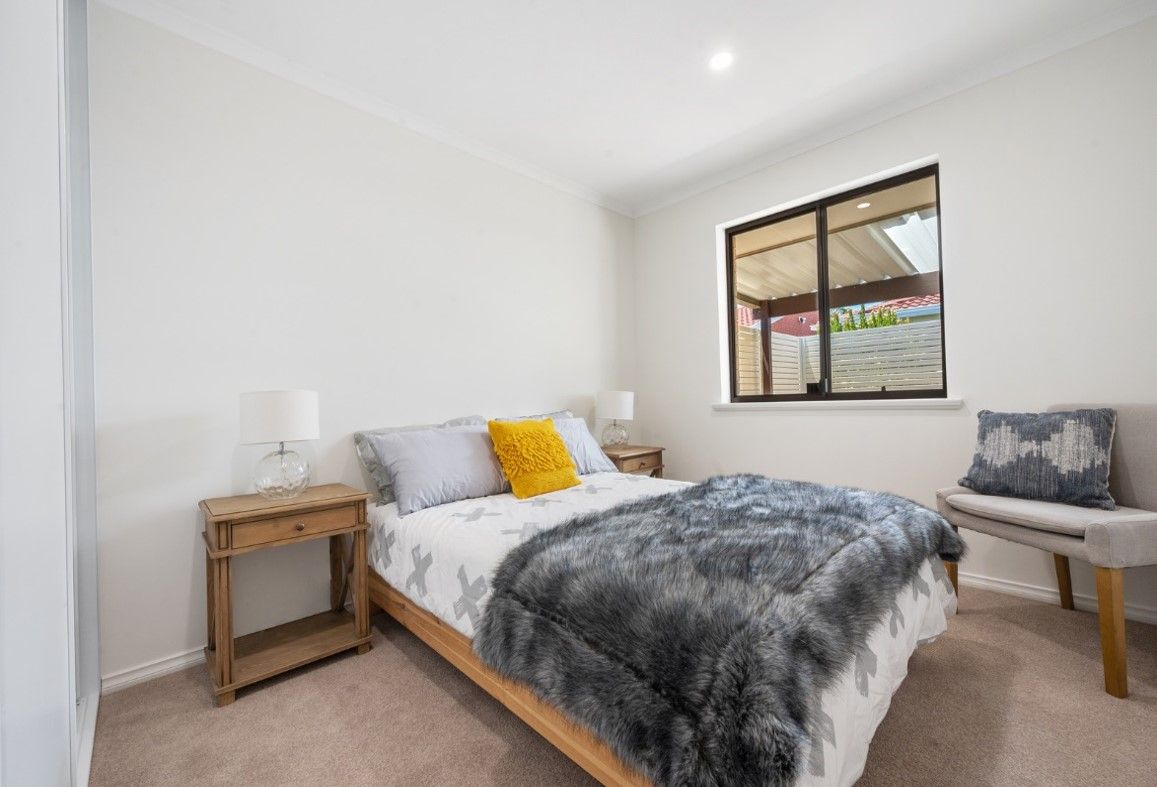 32/33 Sylvan Way, Grange