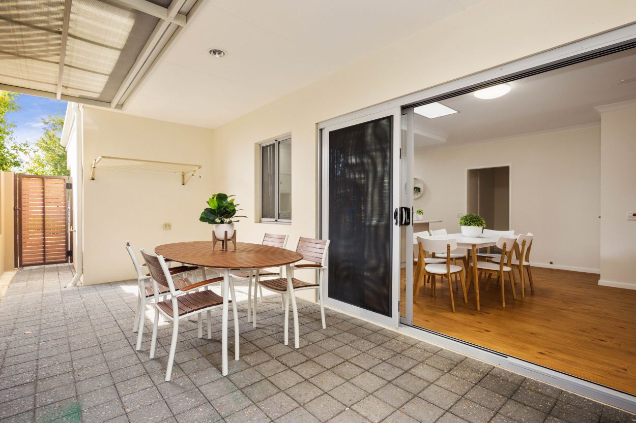 SwanCare - Contemporary-Style Villas 