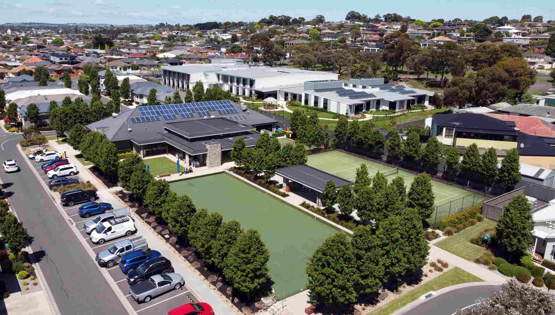 Lifestyle Geelong - Coastal living, close to the city. Downsize to a perfect balance of urban ease and ocean breeze. Water you waiting for?