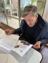 Aged care residents find friendship with pen and paper