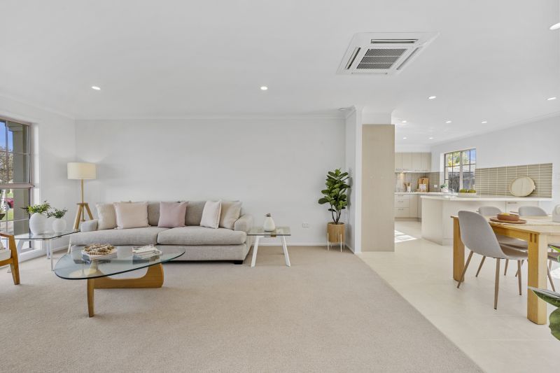 Corner Position with Private Courtyard Living