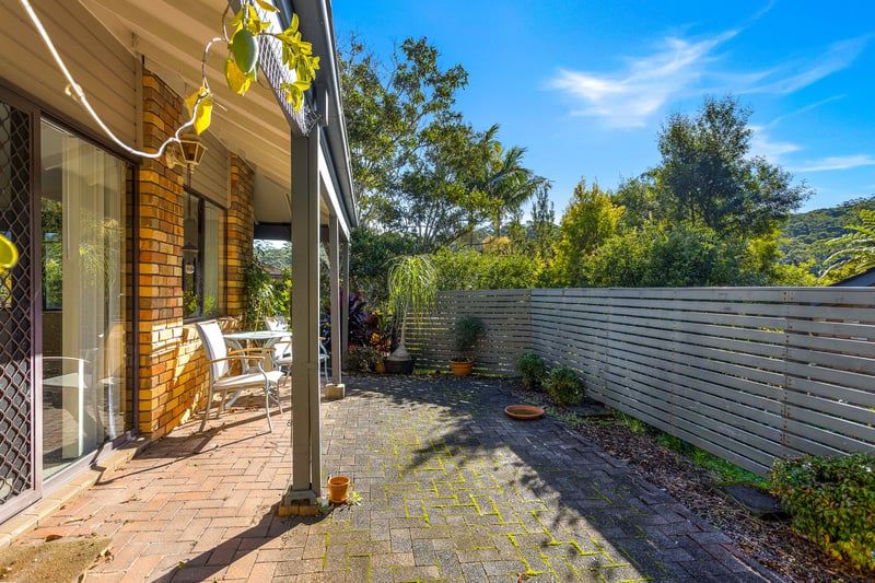 Refurbished Open-Plan Villa in Elevated Village Location