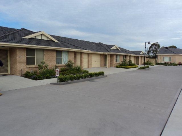 Quaint 2 Bedroom Villa with Private Courtyard