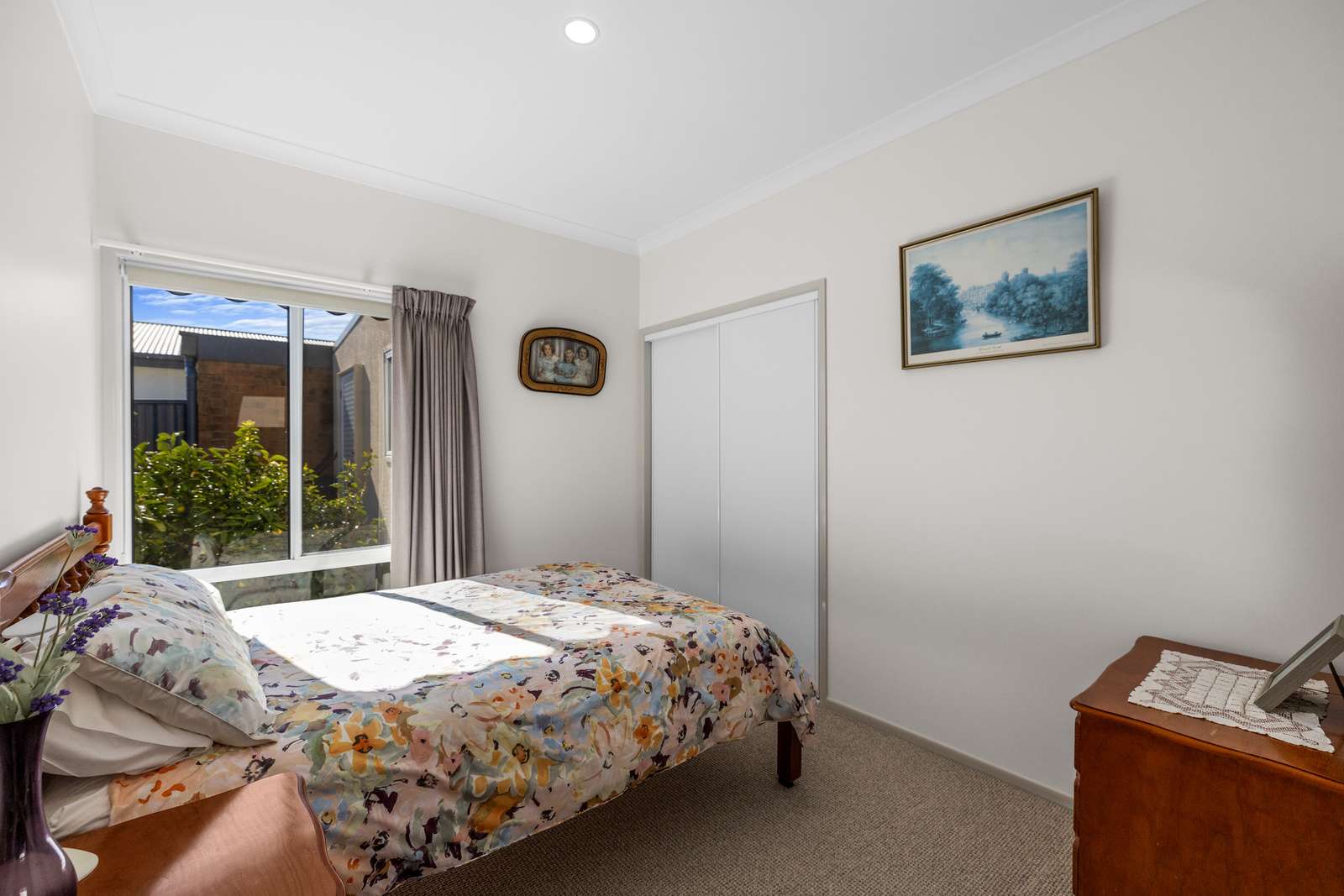 Turnkey home, ready for you to move in.