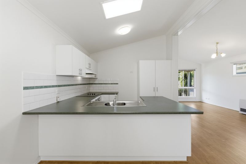 Beautifully Refreshed Two-Bedroom Cottage
