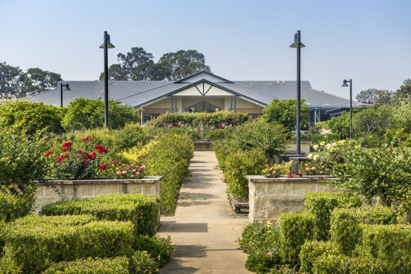 East facing ground level unit with access to the gardens