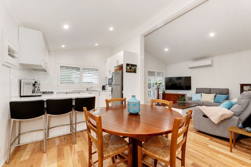 Pet friendly home in welcoming over 55s community