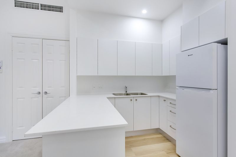 Spacious two-bedroom ground floor apartment