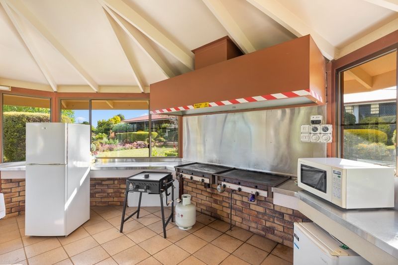 Looking for a maintenance free retirement lifestyle in a social community?