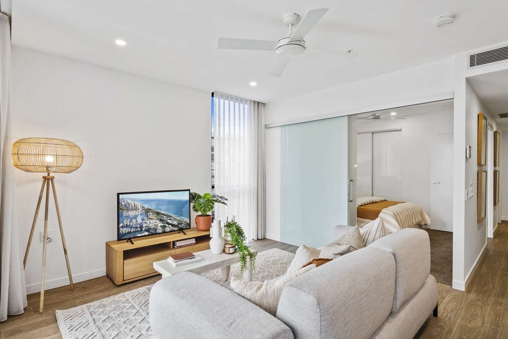 Seamless one bedroom apartment