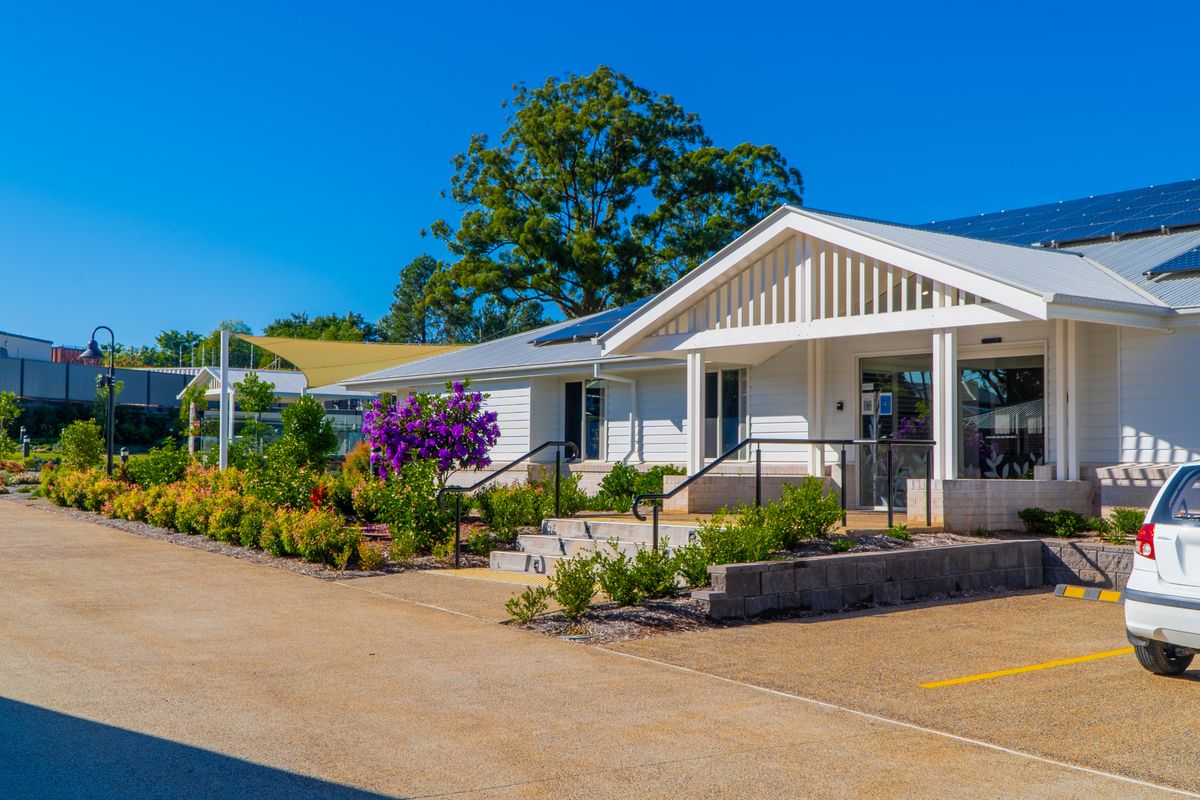 3 Bed + 2 Bath - Angourie Villa - Oak Tree Coffs Harbour